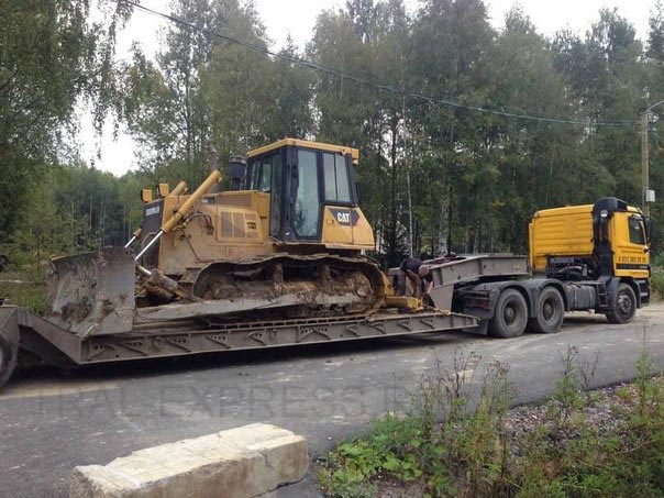 Перевозка бульдозеров в Санкт-Петербурге и по всей России